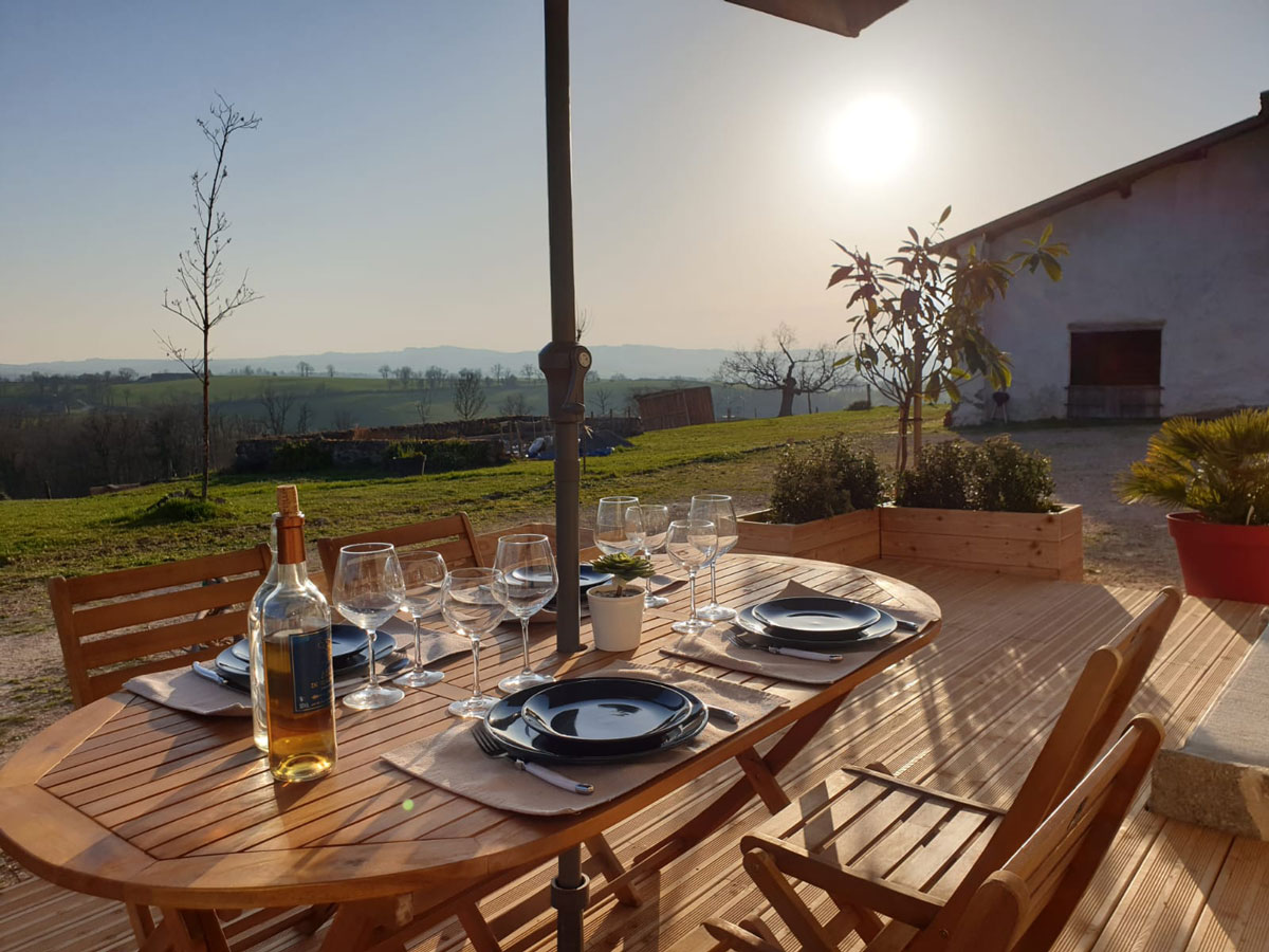La terrasse et sa vue dégagée