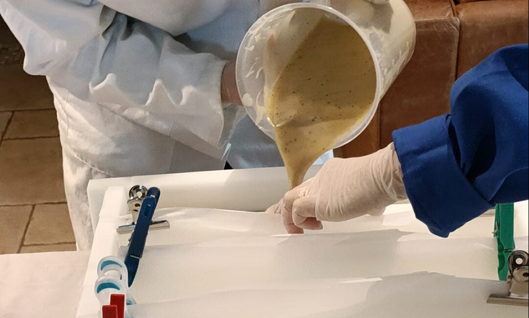 Moulage de la pâte à savon