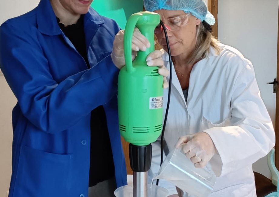 Ajout de la soude dans les huiles et les beurres